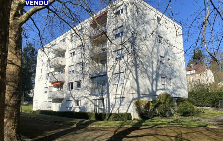 APPARTEMENT de 94 m2 avec balcon, cave et garage