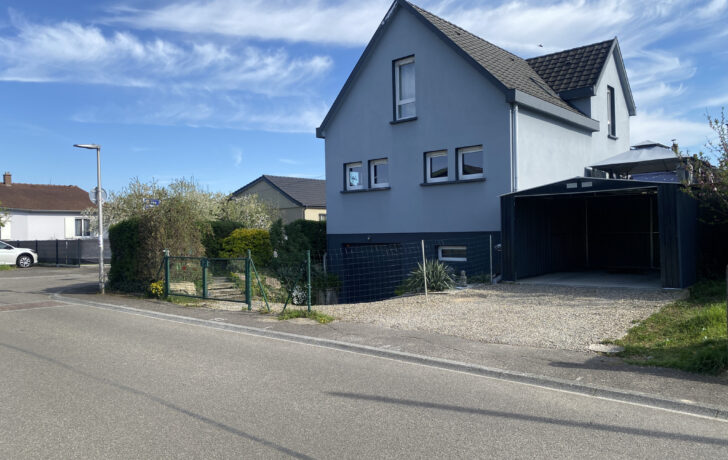 COQUETTE MAISON de 96 m2 sur terrain paysagé de 326 m2