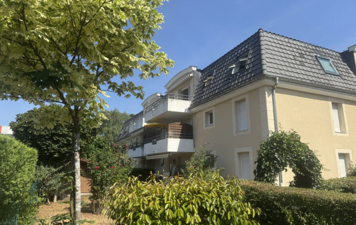 APPARTEMENT F3 64 m2 TERRASSE CAVE GARAGE