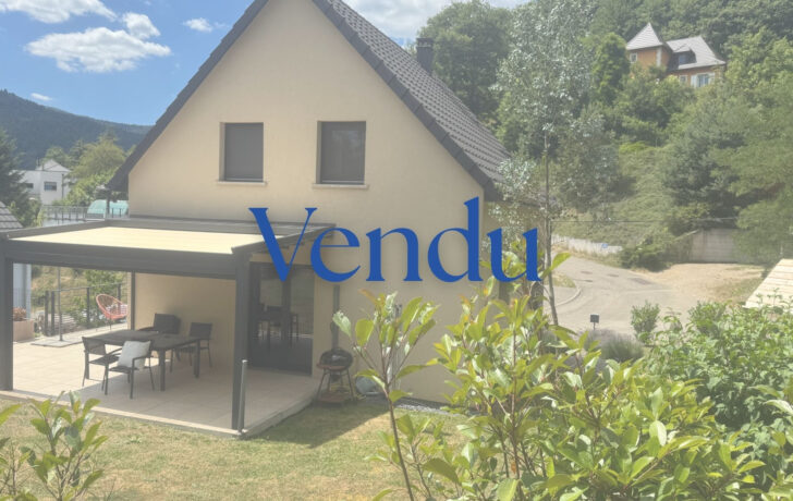 VILLA en bordure de verdure,